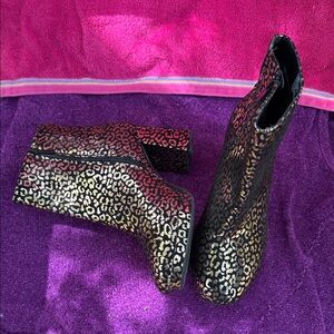 10 ww new women Leopard Print Platform Ankle Boots - Black/gold Metallic torrid